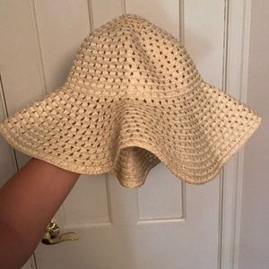 Floppy sun hat